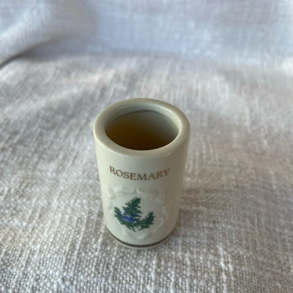 THE LENOX SPICE GARDEN (GIFTWARE) 1992 Fine Porcelain ROSEMARY Jar No Lid
